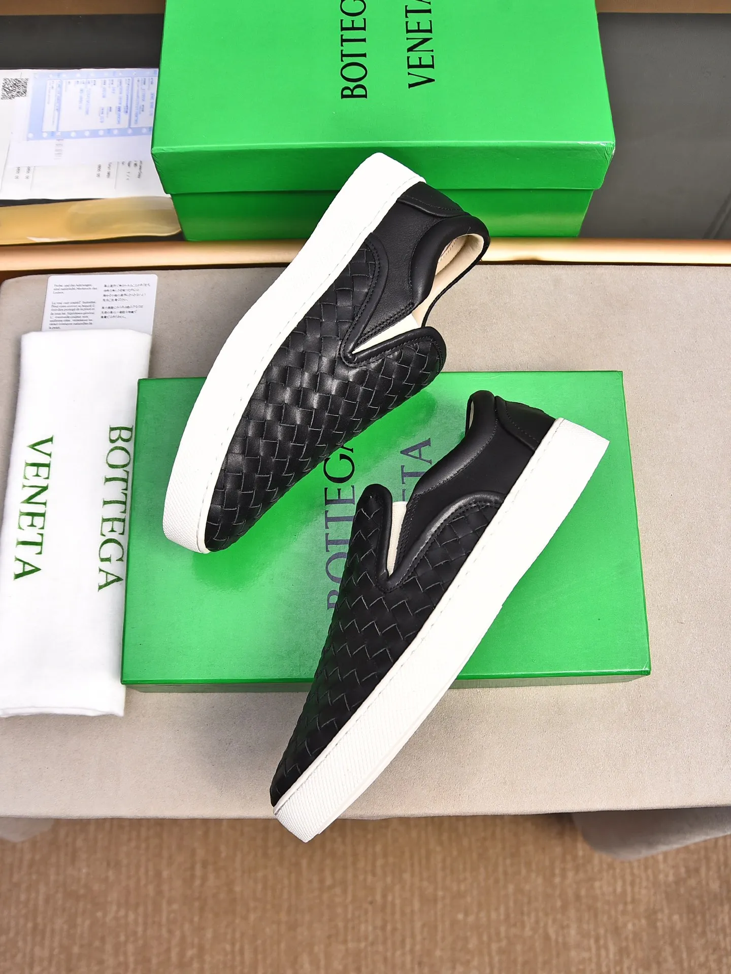 Men's shoes 💰480 [Sleeves series] BOTTEG* VENET* - high-end boutique Size: 38-44 (45 customized) BV new product, first-layer cowhide artificially woven classic style harmoniously blends with contemporary fashion temperament, rubber soles are light and flexible, water-dyed sheepskin pads! [Taobao, Tmall, and live streaming are the first choices]